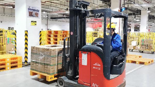 戰(zhàn)疫守“滬”持續(xù)發(fā)力（三）|保供在前！上藥控股堅持當好服務醫(yī)療機構的“主力軍”